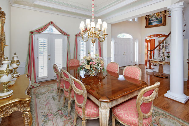 311 Hampshire Hill-Dining Rm.jpg